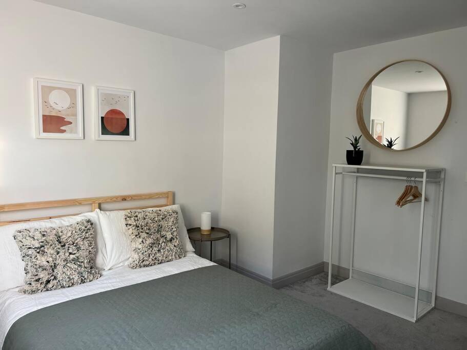 Contemporary, Stylish South Coast Home พูล ภายนอก รูปภาพ